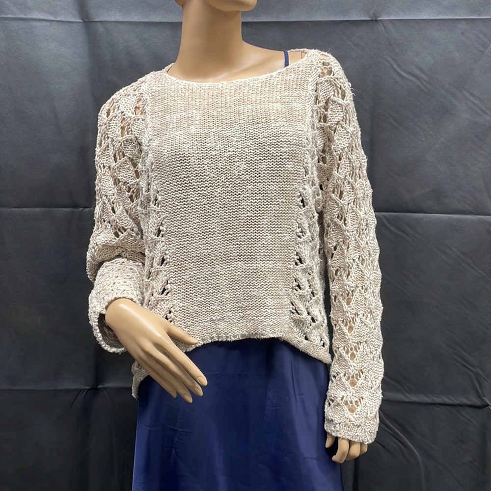 Apt. 9 Women's Beige & White Crochet Sweater